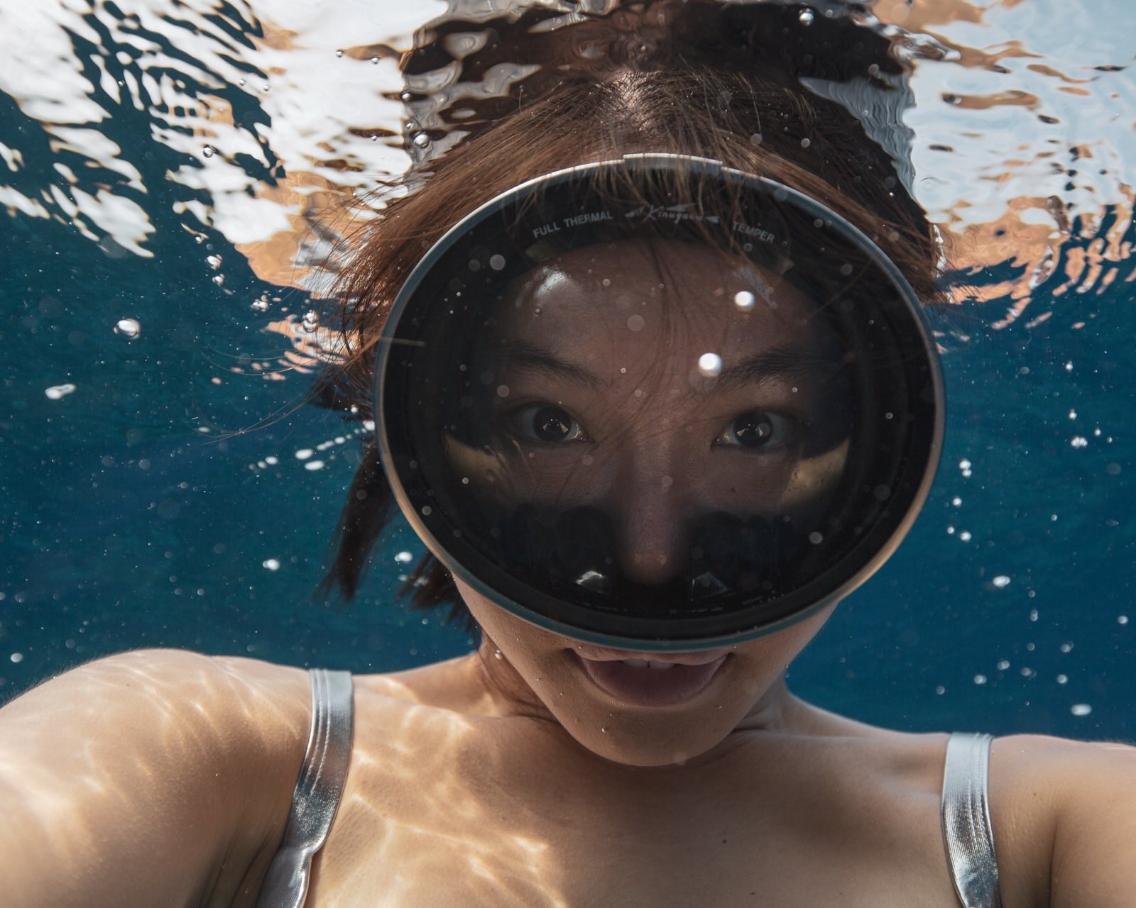 Freediving photography in open water around Xiaoliuqiu