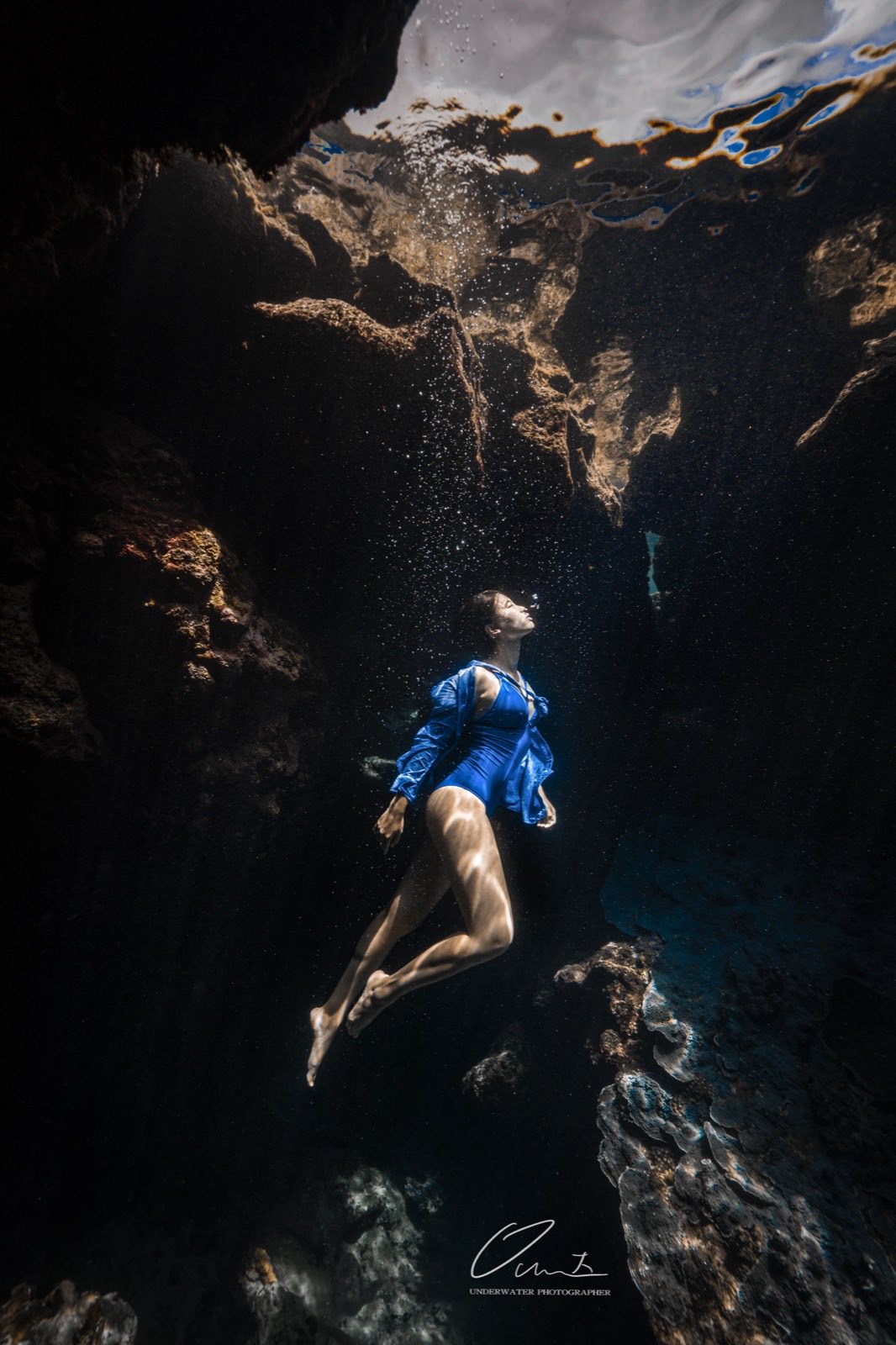 Freediving photography in open water around Lanyu
